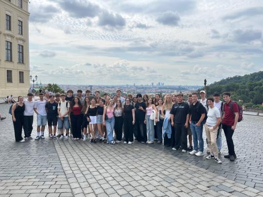 Zwischen Karlsbrücke und Gedenkstätte -